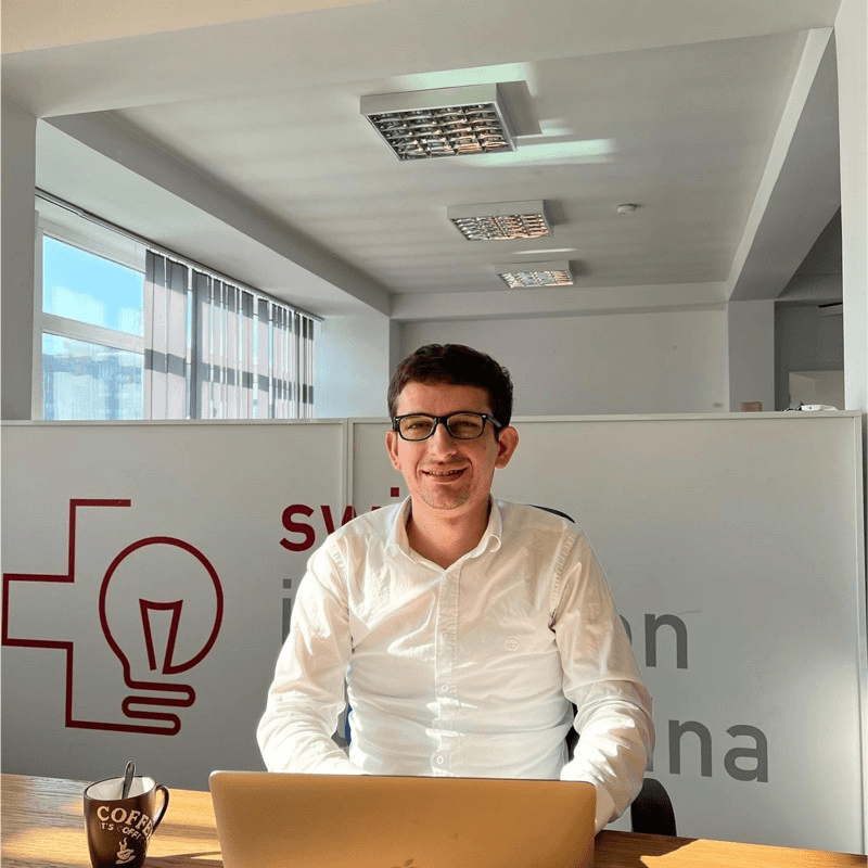 Ermir Mulaku, Software Engineer